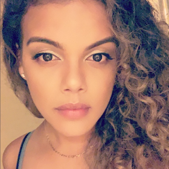 Meet your Posher, Ashley - Picture 1 of 1